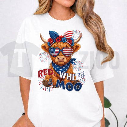 Red White and Moo Highland Cow Cute 4th of July Patriotic Graphic T-Shirt
