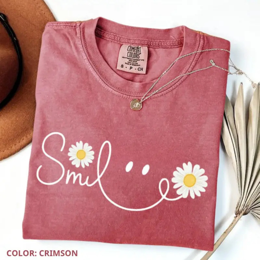 Floral Smile T-Shirt – Retro Daisy Flower Graphic Shirt