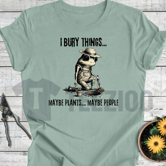 Frog T-Shirt – Gothic Cottagecore Gardening Tee