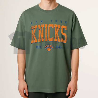 Manhattan Hoops Est 1946 Graphic Tee – Retro New York Basketball Heritage Unisex Top