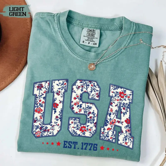 Aesthetic Floral USA T-Shirt – Retro Wildflower Botanical Tee