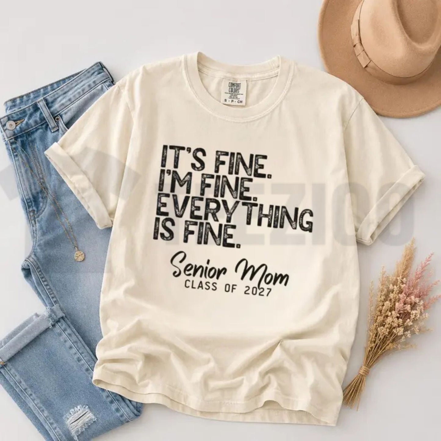 Class of 2027 Senior Mom Comfort Colors Shirt – Retro Graduation Varsity Tee