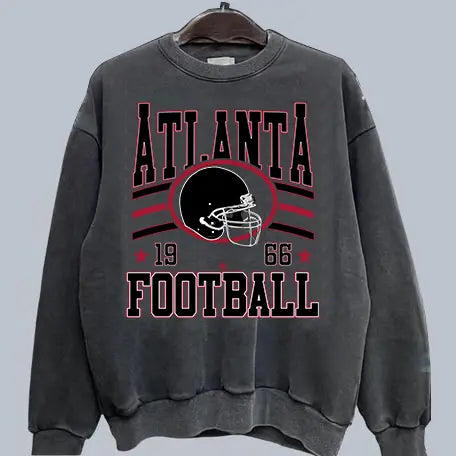 Retro Football Fan Crewneck – Oversized 90s Sports Graphic Pullover