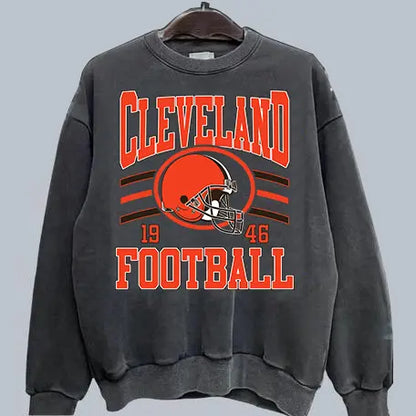 Retro Football Fan Crewneck – Oversized 90s Sports Graphic Pullover