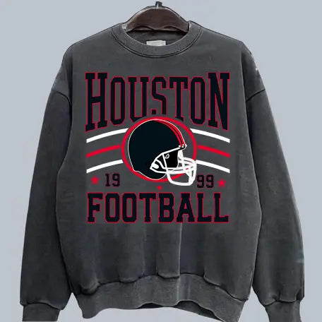 Retro Football Fan Crewneck – Oversized 90s Sports Graphic Pullover