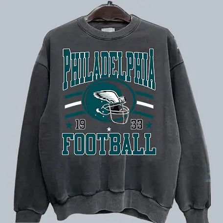 Retro Football Fan Crewneck – Oversized 90s Sports Graphic Pullover